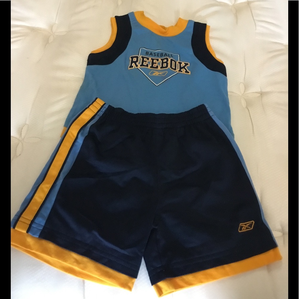 Reebok Size 2T Boys Baseball Shorts and Top